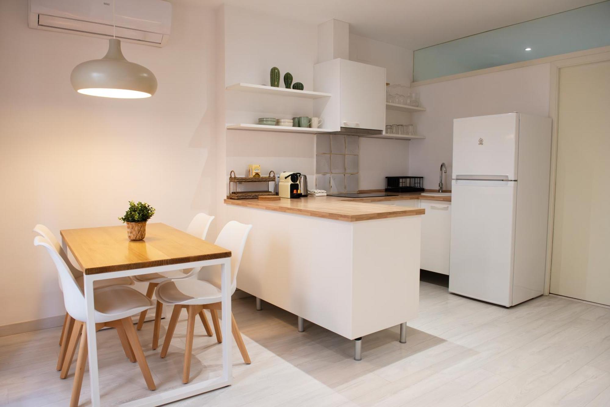 Elena Apartments ז'ירונה מראה חיצוני תמונה